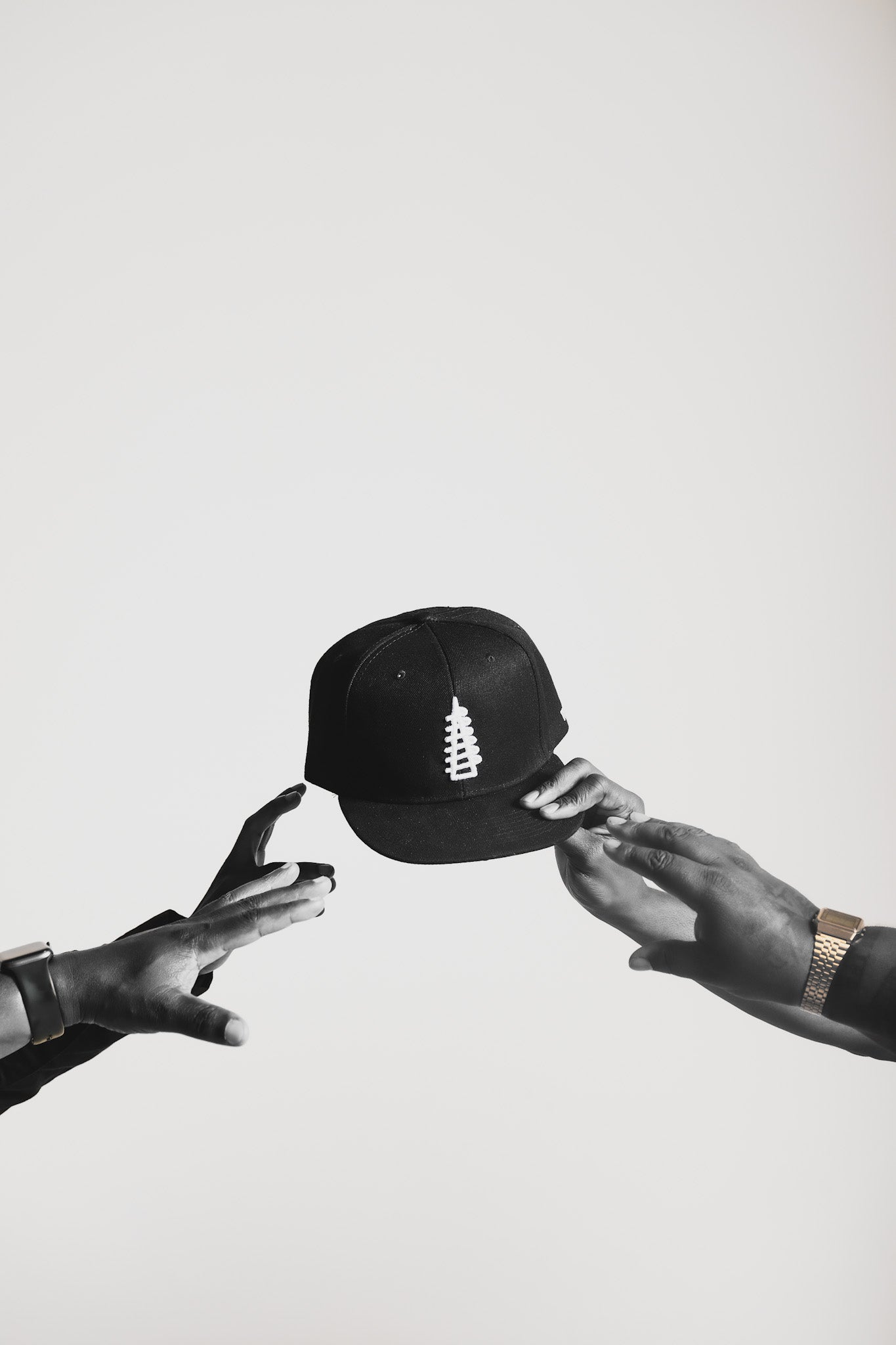 THINK WATTS Tower - Blk Snapback / White Stitching